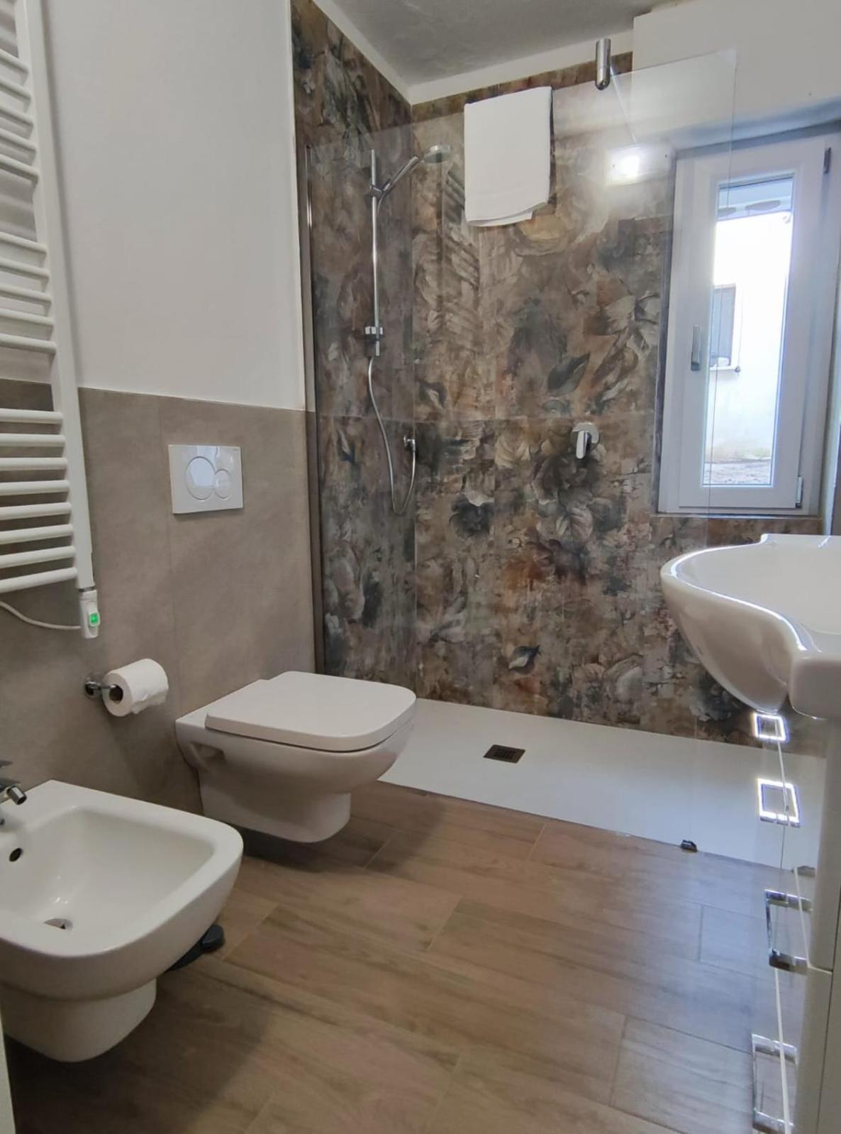 Sweet Apartment - Centre Peschiera del Garda Kültér fotó
