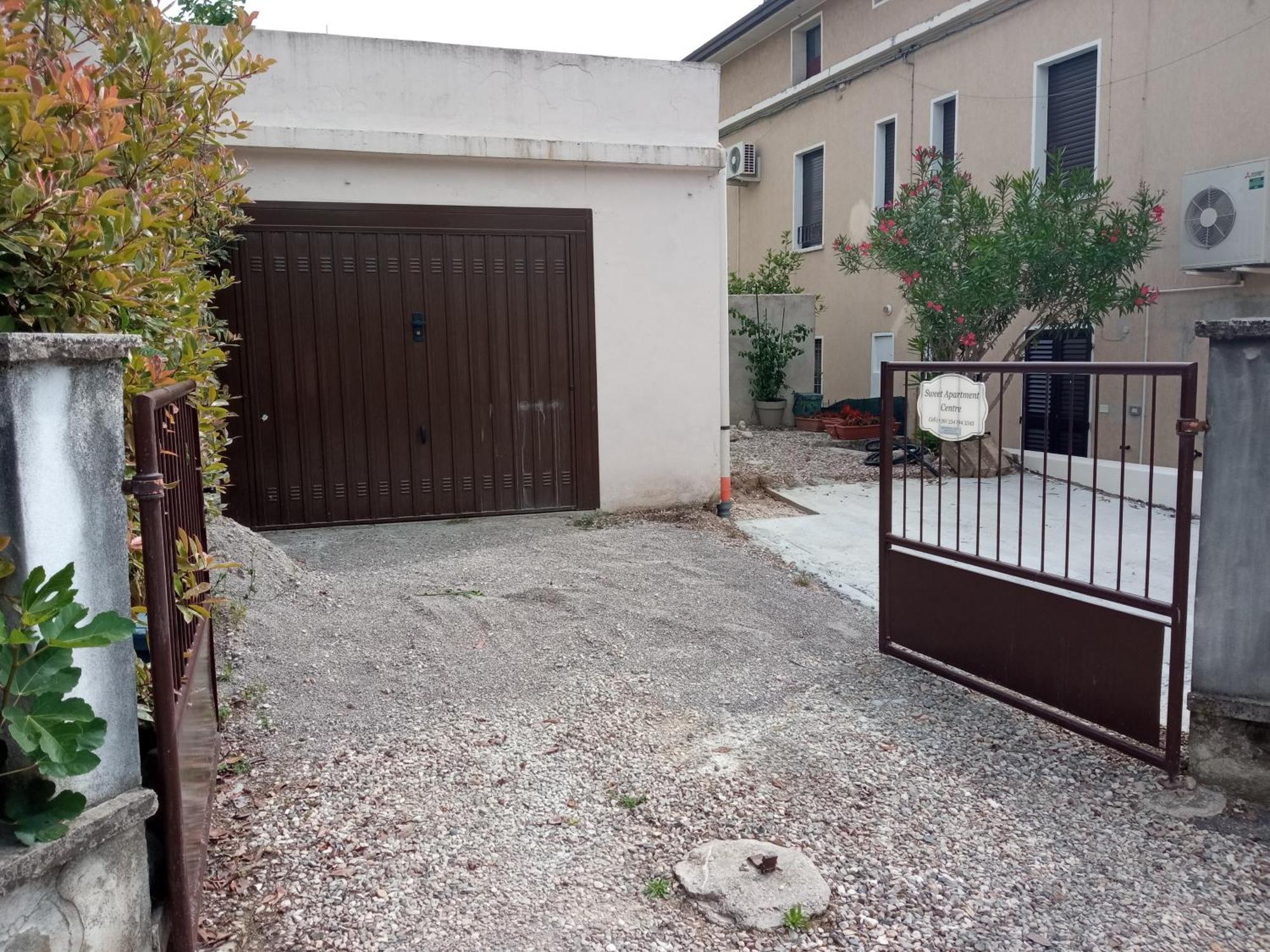 Sweet Apartment - Centre Peschiera del Garda Kültér fotó